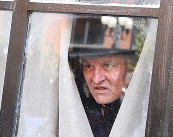 Johnny Depp aparece por sorpresa en la Comic-Con como Ebenezer Scrooge