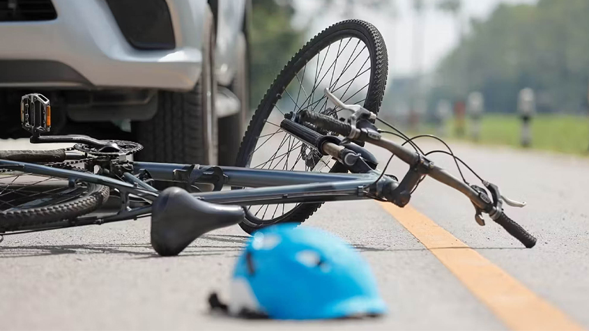 Aumentan los accidentes mortales entre jóvenes que circulan en bicicletas eléctricas
