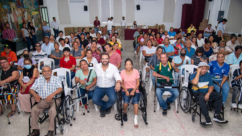 «Es el pueblo, siempre el pueblo»: Pedro Miguel Rosaldo García entrega apoyos derivados de las audiencias ciudadanas