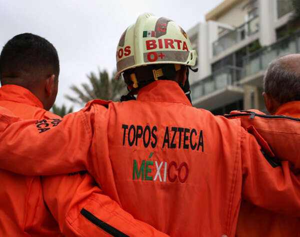 Colombia pide apoyo a los Topos de México tras terremoto de 7.4