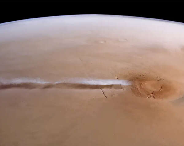 Una nube gigantesca aparece en Marte y desconcierta a la ciencia